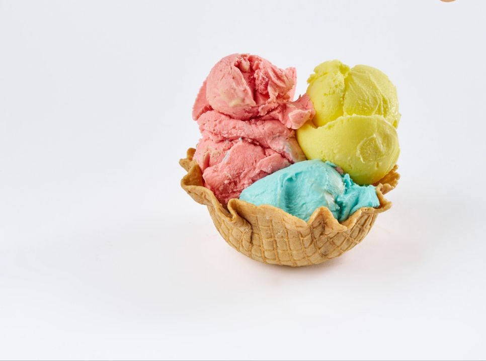 وافل  بوظة وسط 